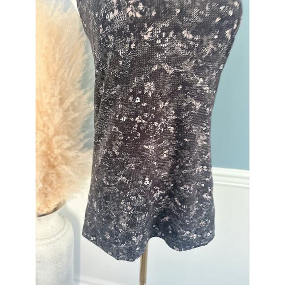 Lululemon Cool Racerback Tank Top Size 8 Black Equalized Multi - Picture 6 of 9